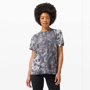 Lululemon All Yours Tee *Tie Dye Size 4 Marmoleado Graphite Grey